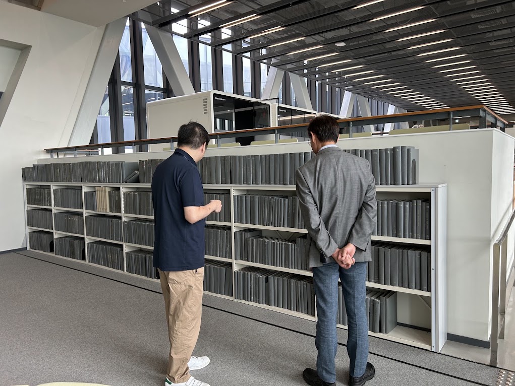 Campus library visit